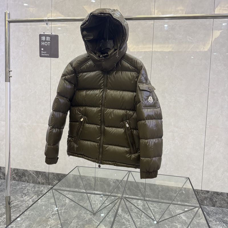 몽클레르 로고 패치 후드 다운 재킷 - 남자 패딩 미러급 참고 이미지