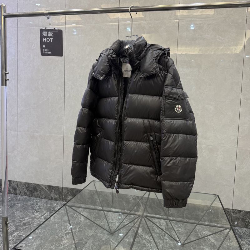 몽클레르 로고 패치 후드 다운 재킷 - 남자 패딩 미러급 참고 이미지